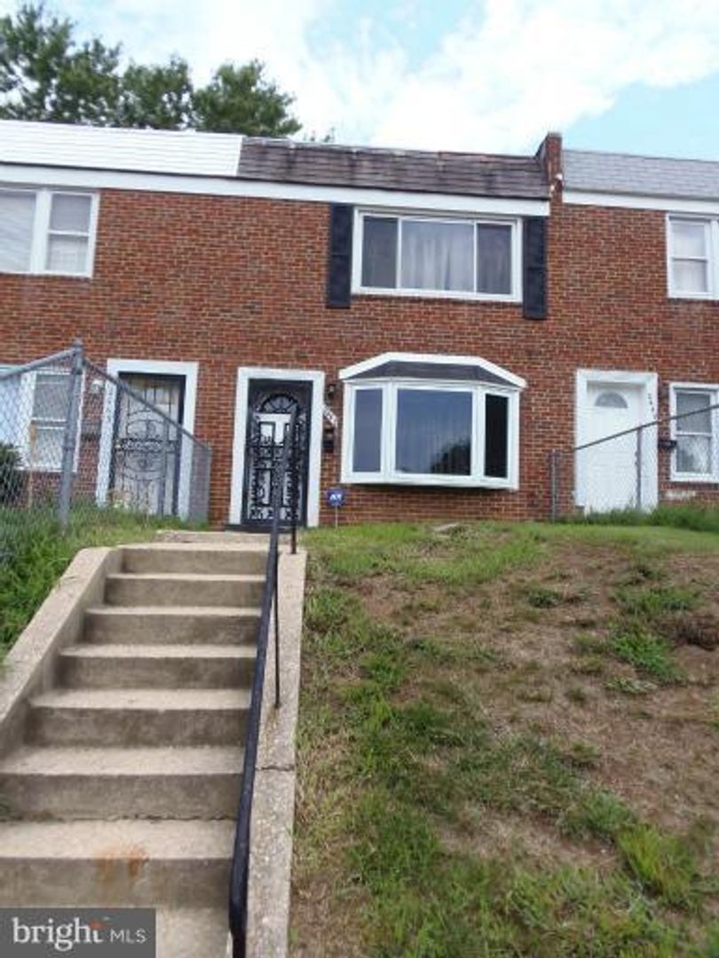 Baltimore House: 2447 Harriet Ave