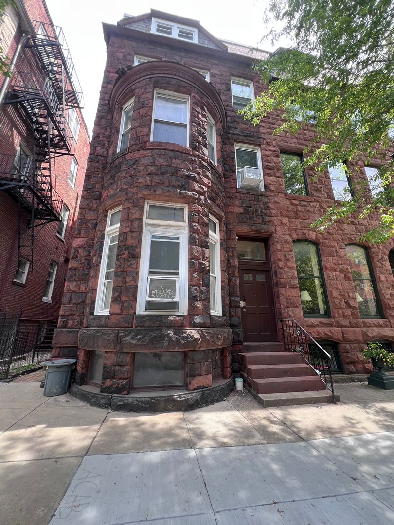 Baltimore Apartment: 1211 N Calvert St