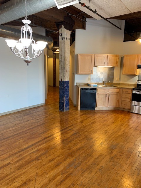 Harvester Building_Residential 11 of 12