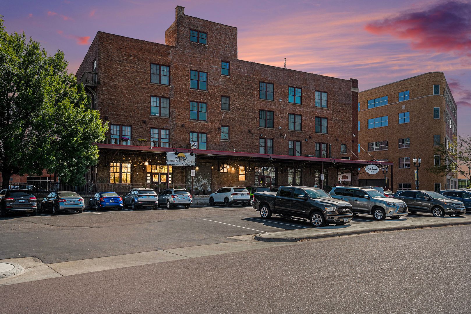 Sioux Falls Apartment: 196 E 6th St