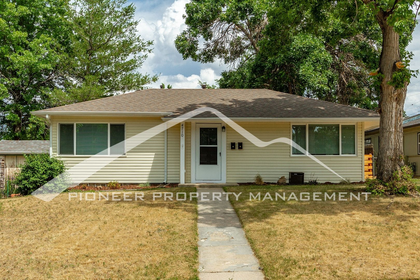 Denver House: 4710 Stuart St #A