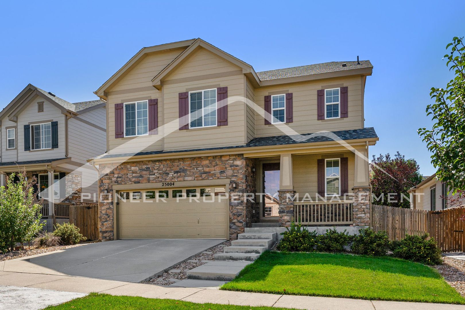 Aurora House: 25004 E Pinewood Pl