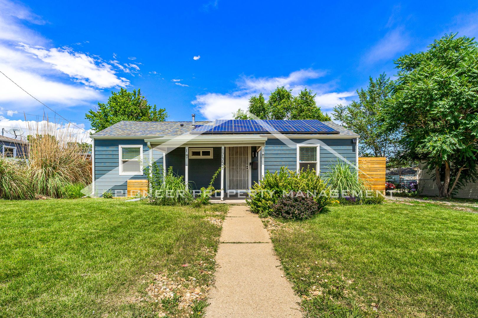 Denver House: 1735 W Burlington Pl