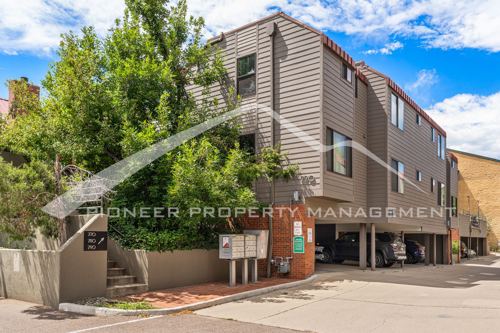 Boulder House: 780 Walnut St #D