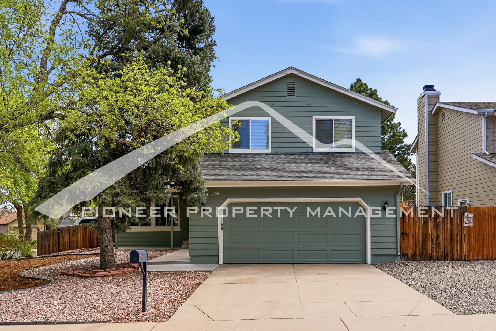 Aurora House: 15894 E Purdue Dr