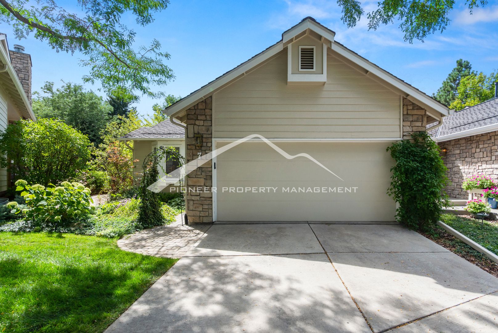 Denver Townhome: 4605 S Yosemite St #7