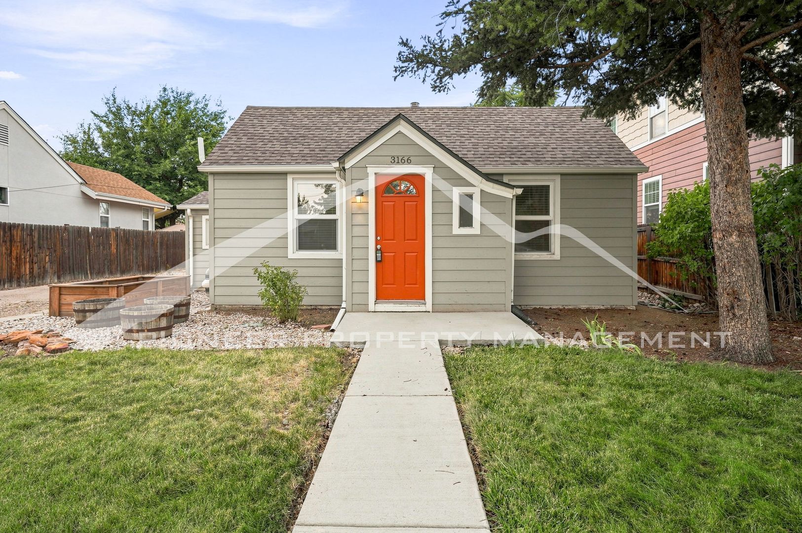 Denver House: 3166 W Walsh Pl