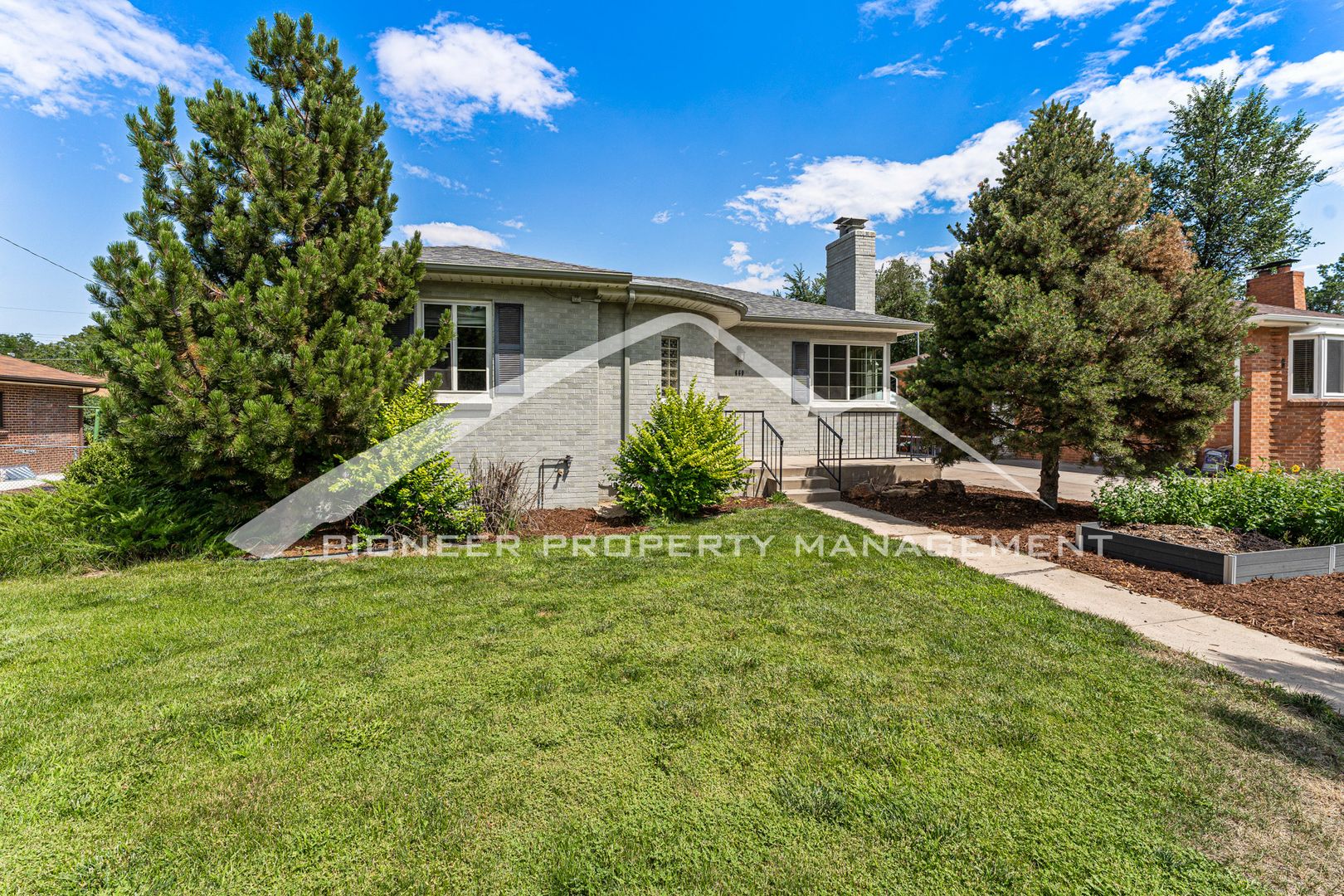 Denver House: 660 Ivy St.