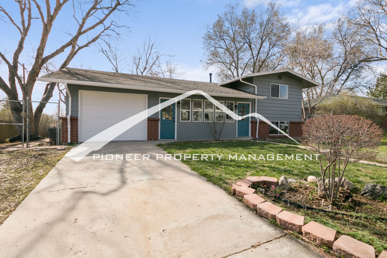 Arvada House: 6503 Iris St