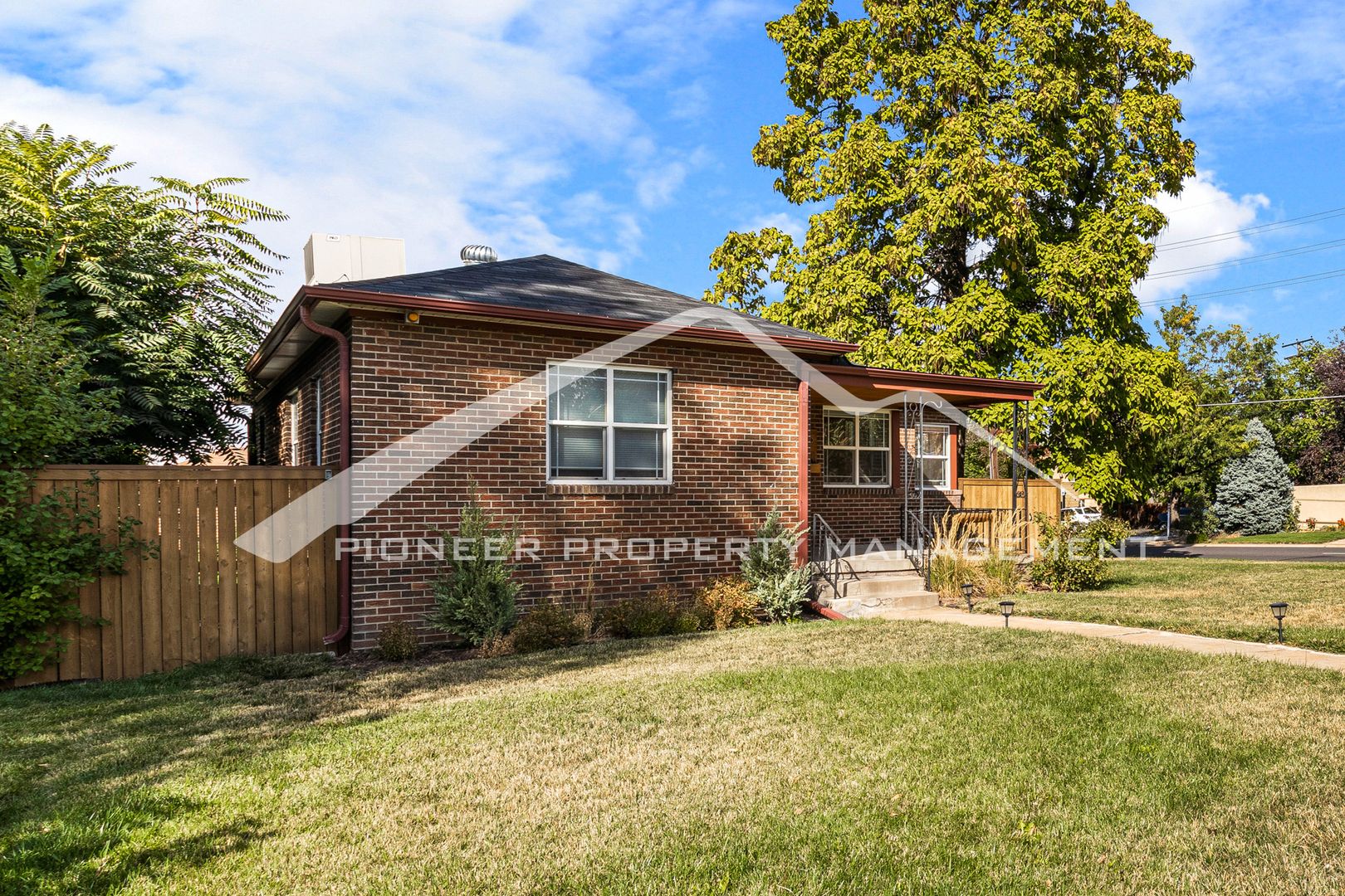 Denver House: 1375 Locust St