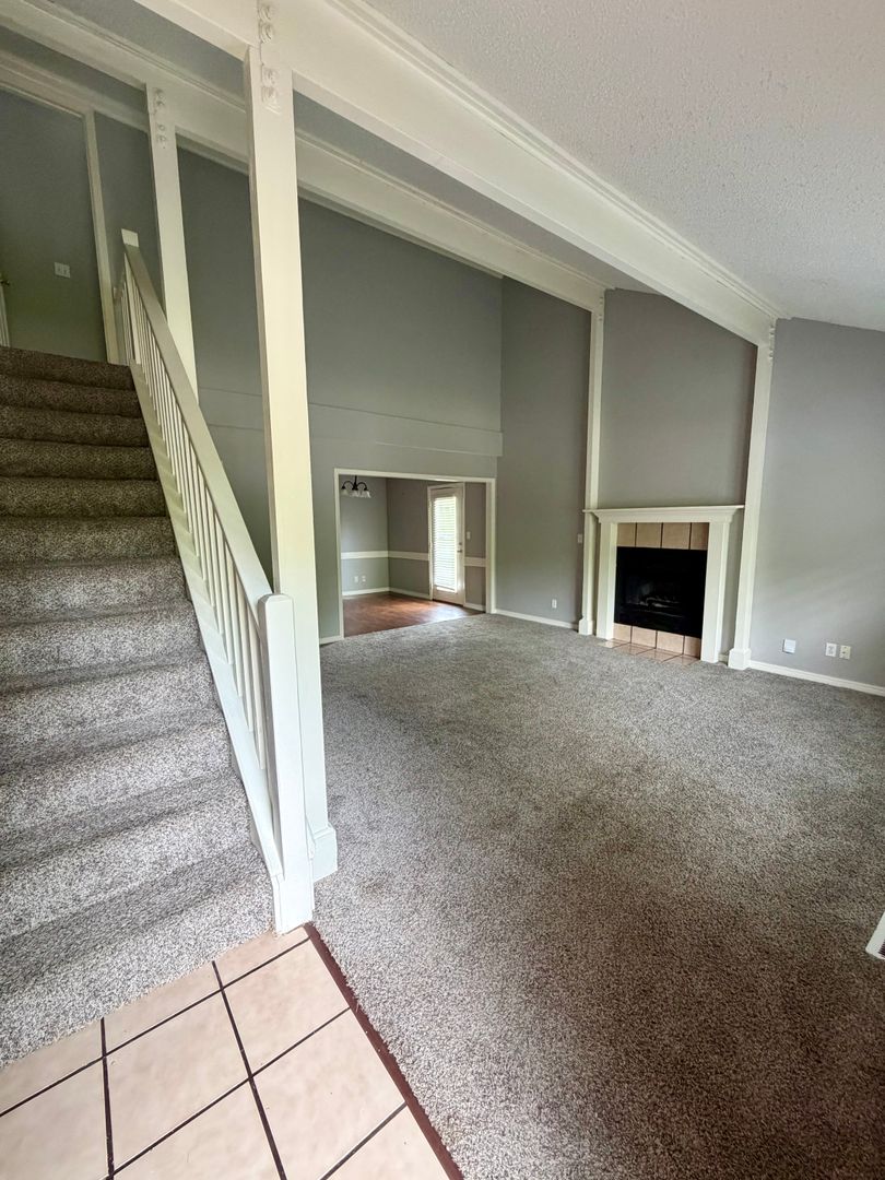 Claremore Multiplex: 636 Earthside Dr