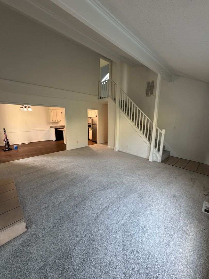 Claremore Multiplex: 636 Earthside Dr