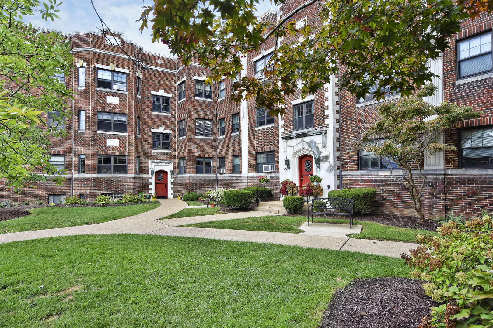 Mt. Lebanon Apartment: 26 Academy Ave.