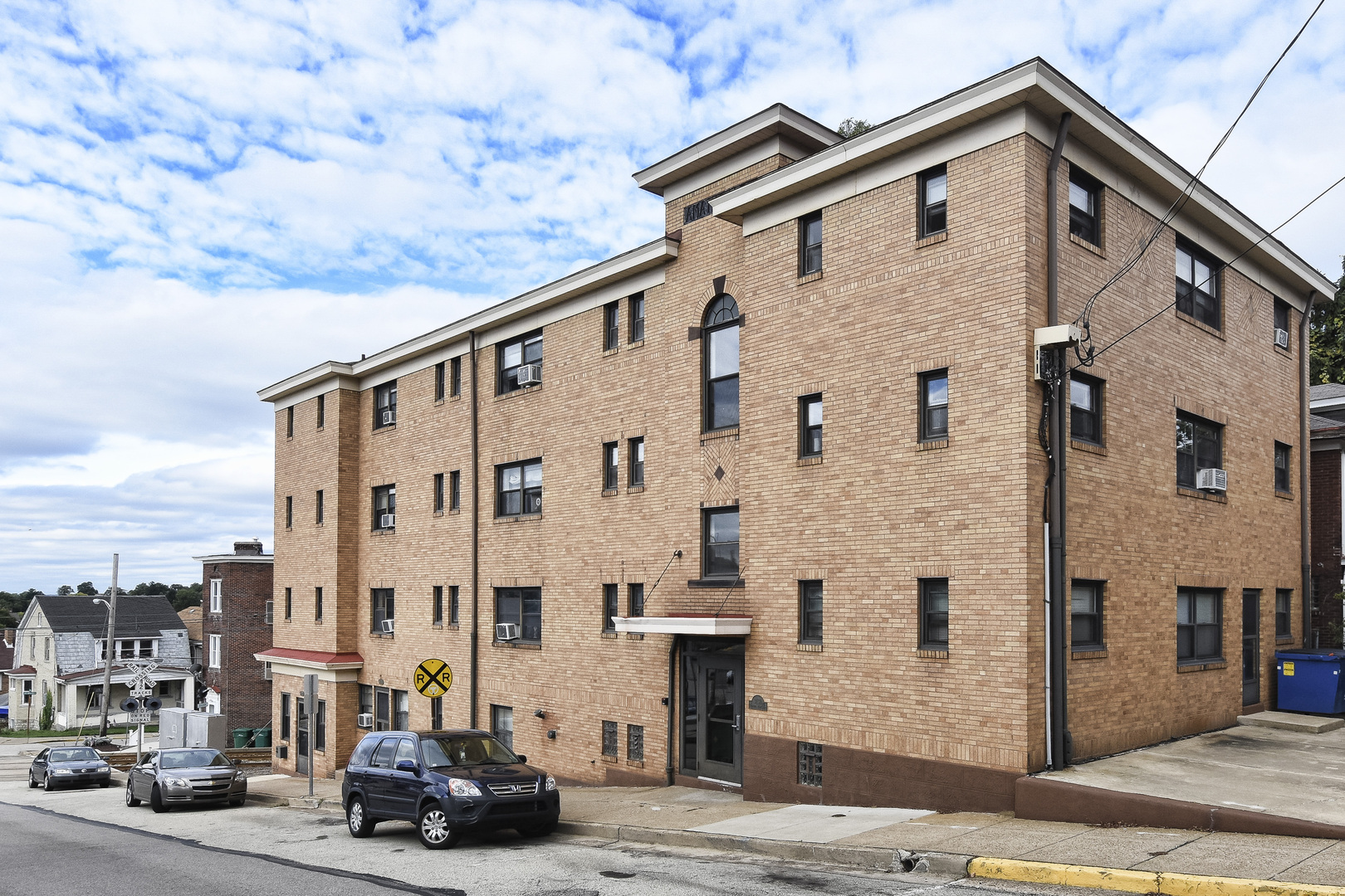 Dormont Apartment: 3130 Raleigh Avenue
