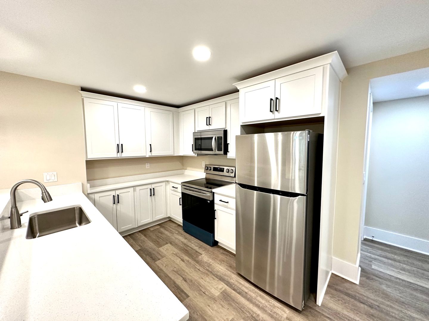 Pittsburgh Apartment: 320/322 Boggs Avenue