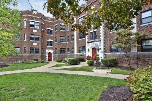 Mt. Lebanon Apartment: 26 Academy Ave.