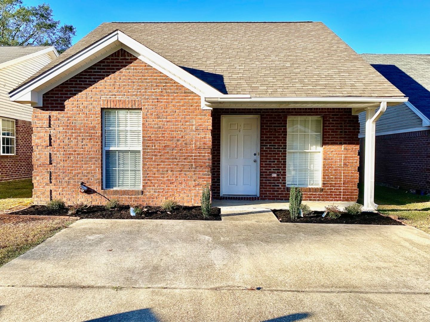 Saltillo House: 134 Gym Circle