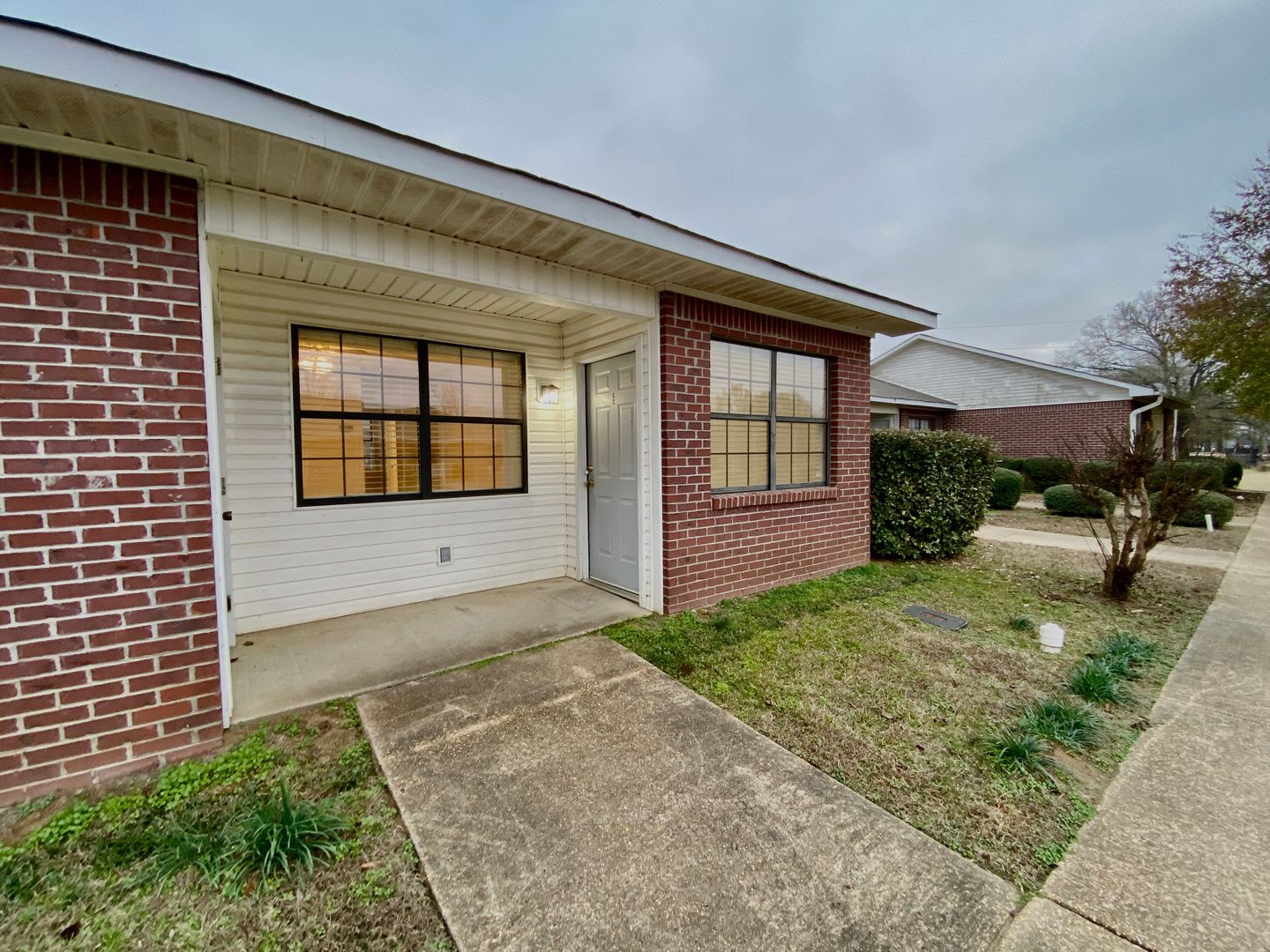 Mantachie Apartment: 77 Devaughn