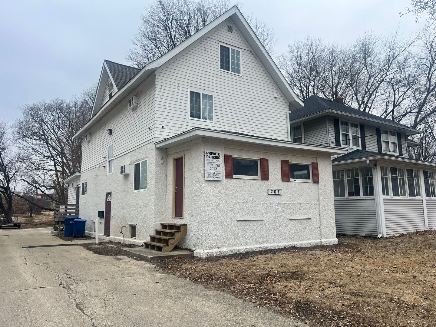 DeKalb Apartment: 207 John Street