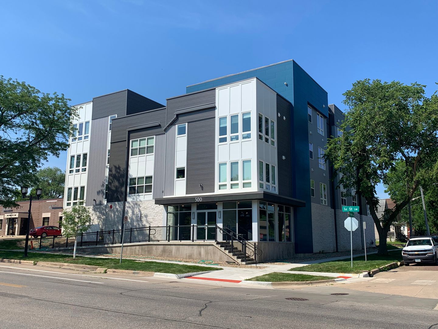 Cedar Rapids Apartment: 500 1st Street SW