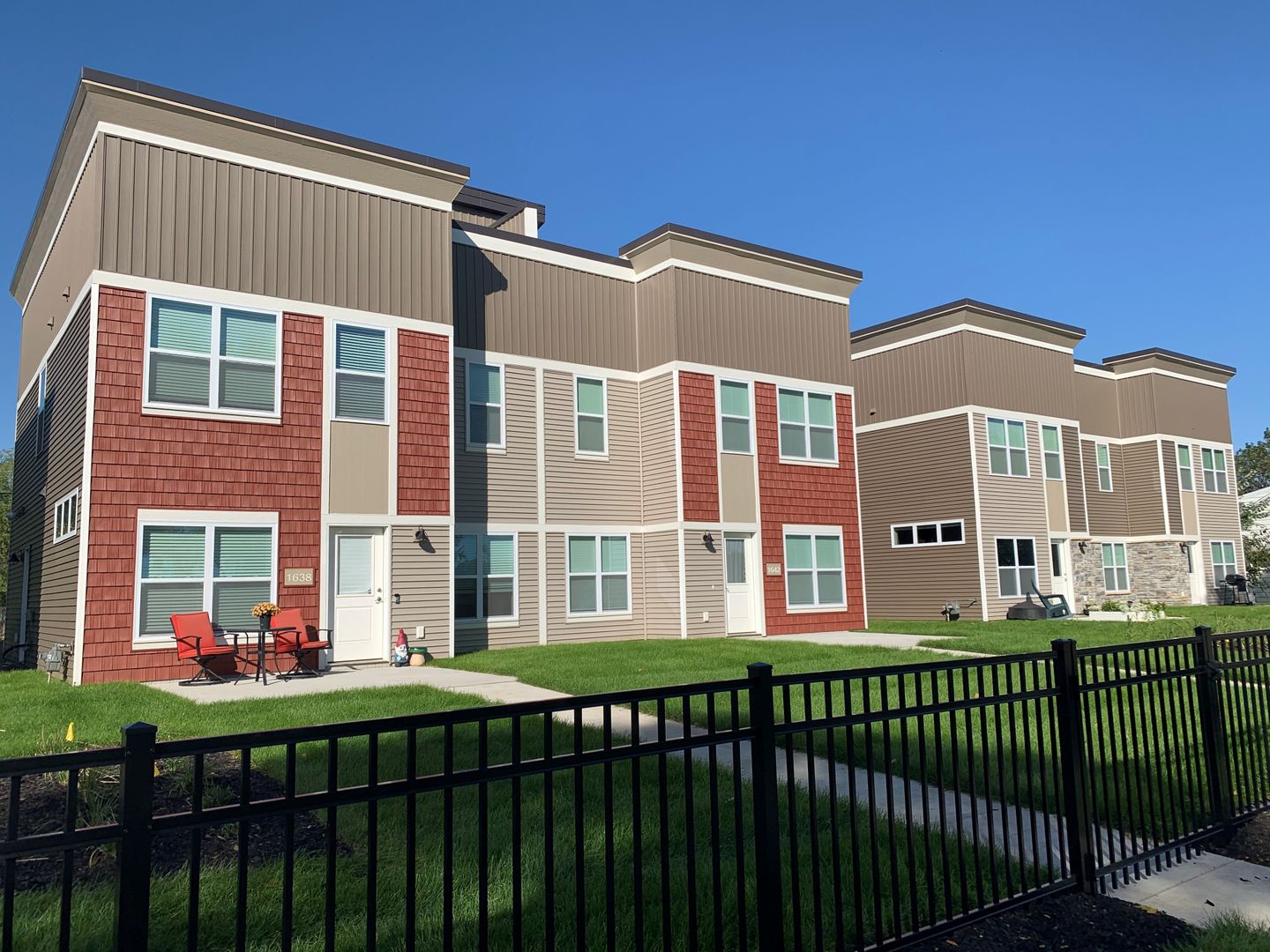 Cedar Rapids Townhome: 1648 Ellis Blvd. NW