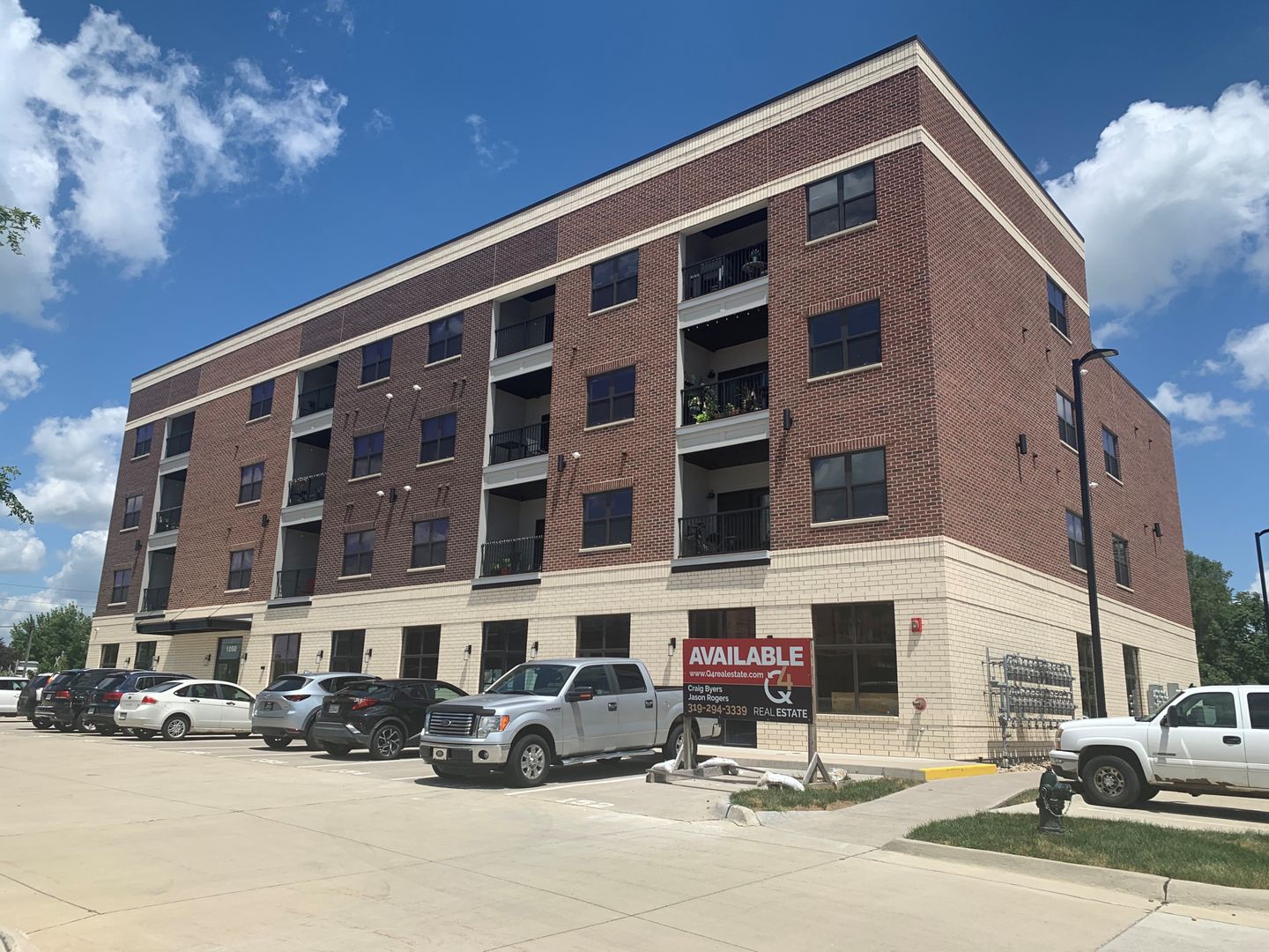 Cedar Rapids Apartment: 1050 Depot Lane SE