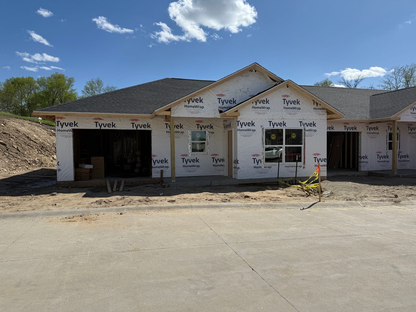 Cedar Rapids Apartment: 5259 N. River Blvd. NE