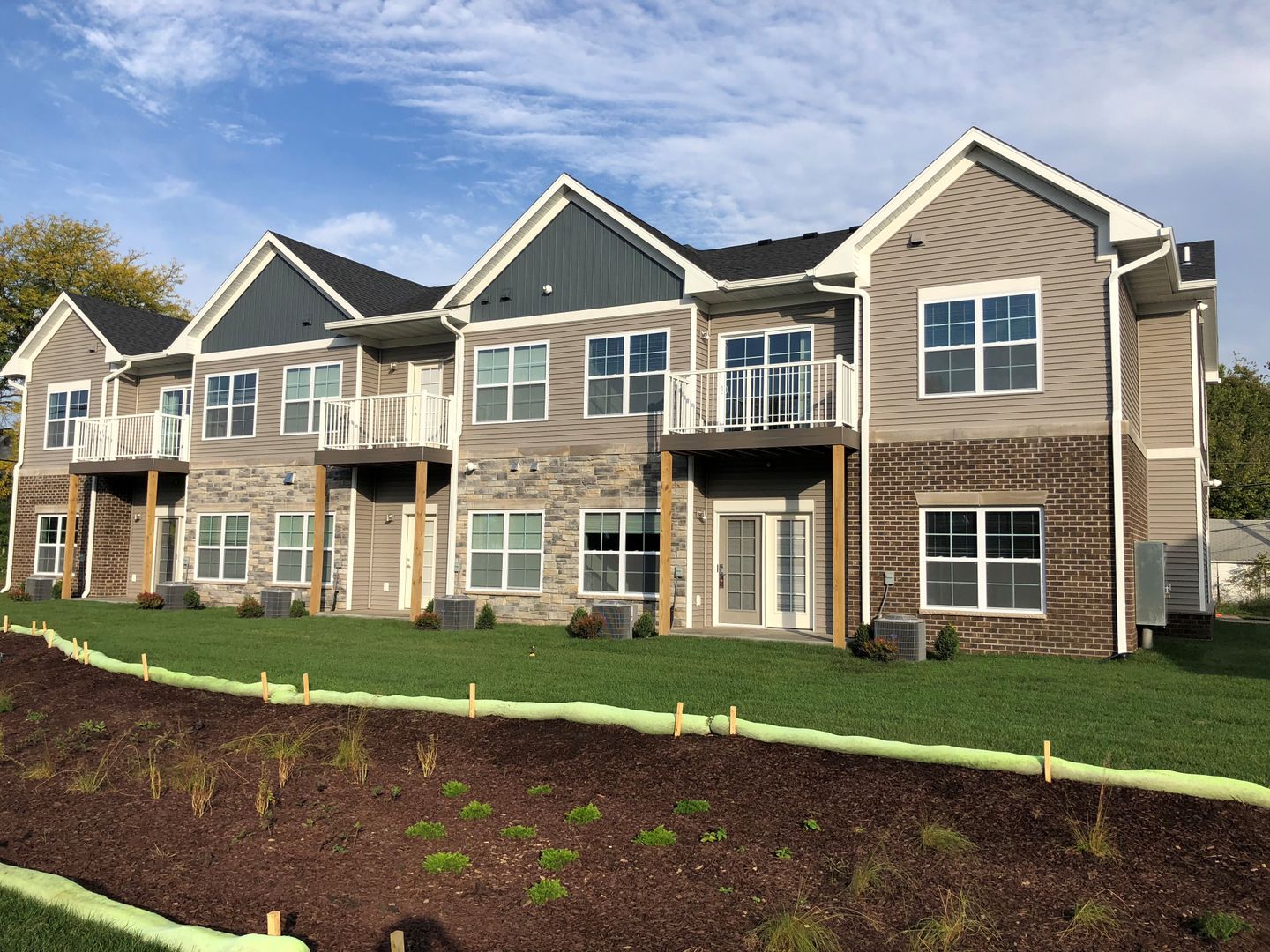 Cedar Rapids Apartment: 442 5th Avenue SW - Unit 7