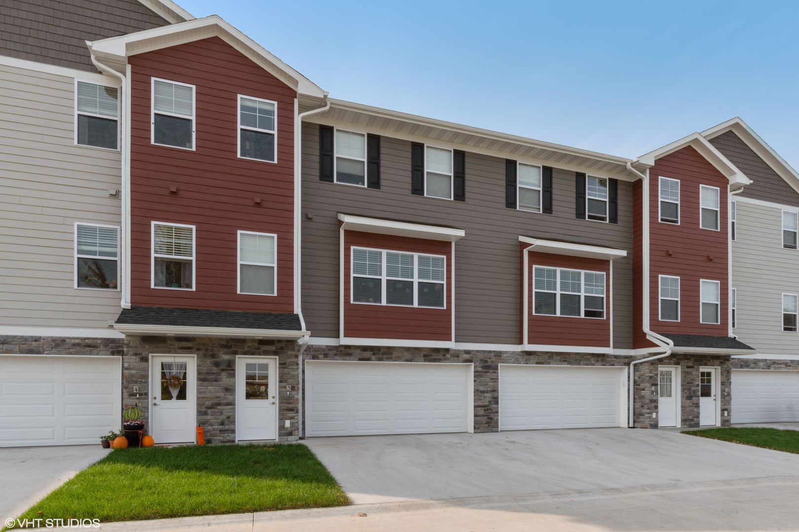Cedar Rapids Townhome: 5267 N. River Blvd