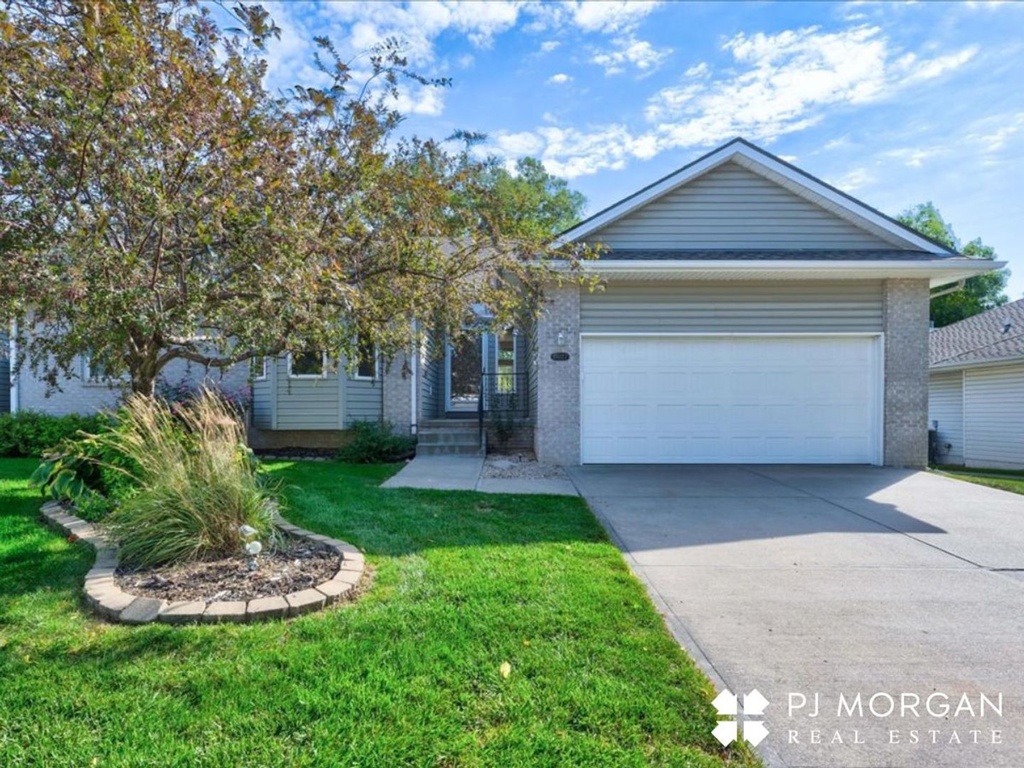 Omaha House: 10027 S 171st St.