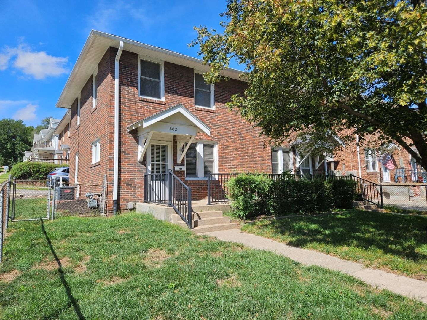 Omaha Apartment: 802-804 N 48th Street