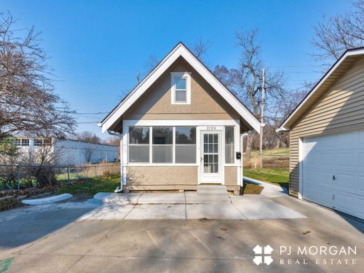 2124 South 35th Avenue – photo 1