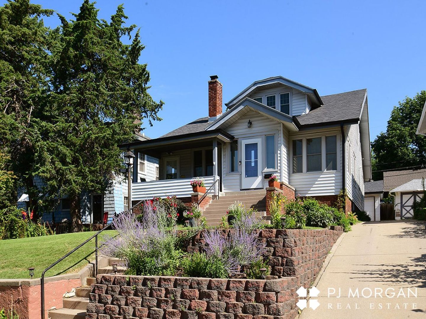 Omaha Apartment: 5022 Izard Street