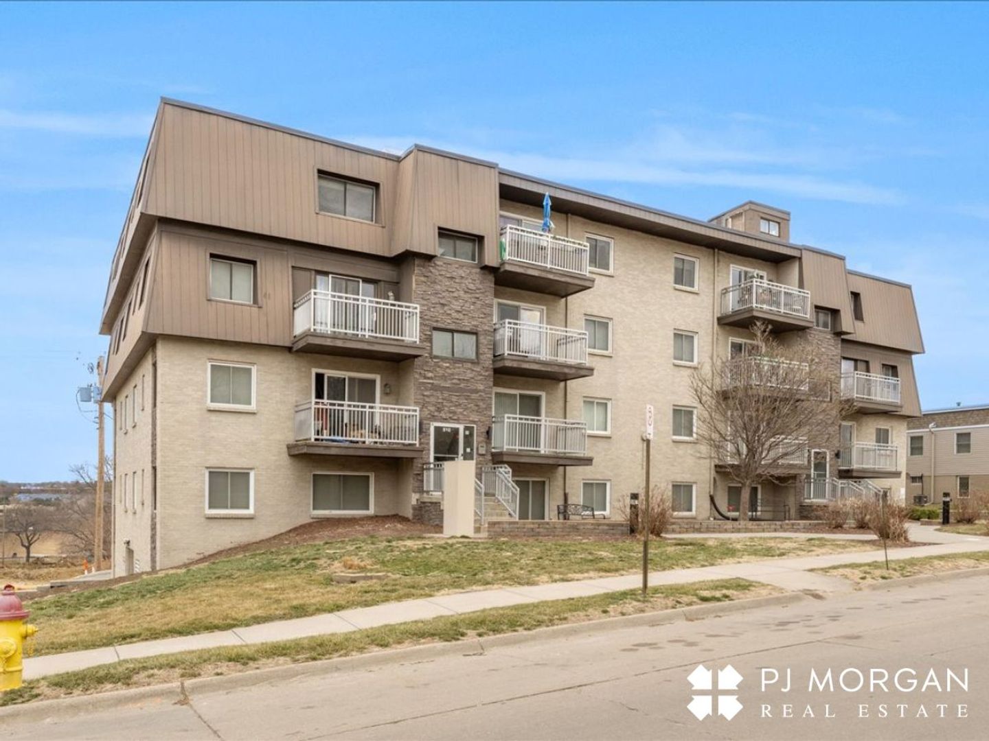 Omaha Apartment: 810 North 107th Avenue