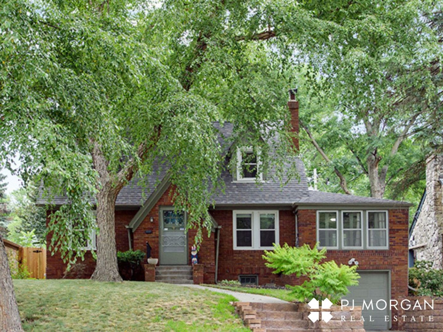 Omaha House: 1823 N 49th St