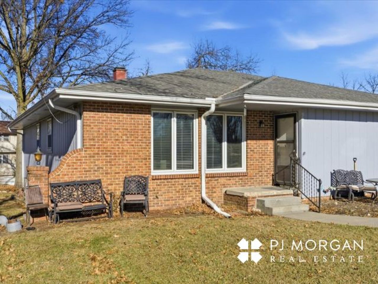 Omaha Apartment: 9524-26 Maple Street