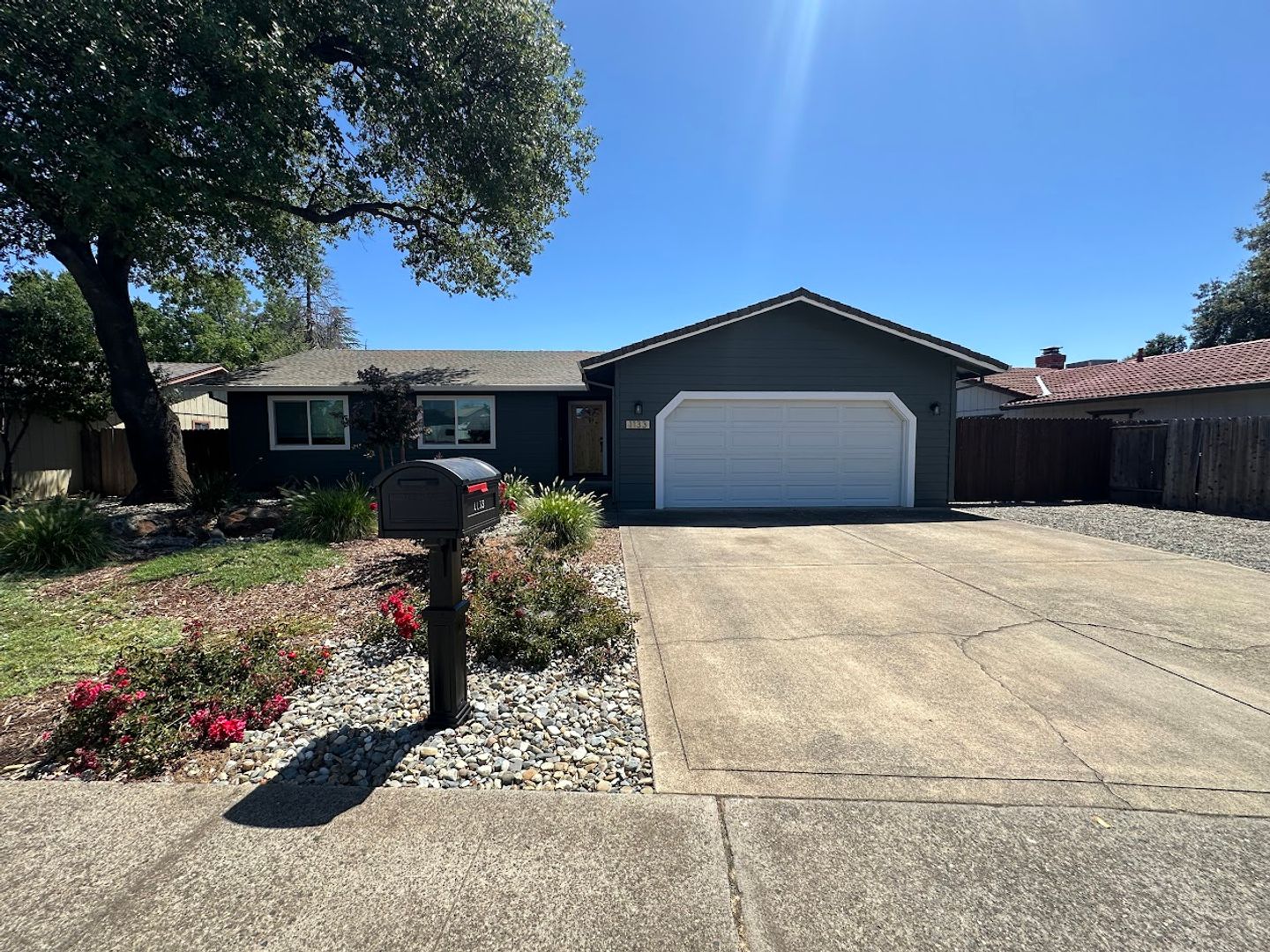 Redding House: 1133 Pineland Drive