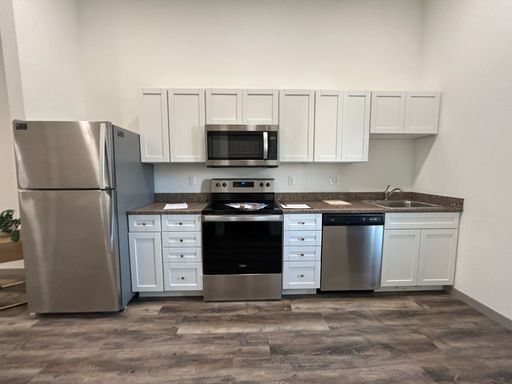 One-Bedroom Unit at Block 100