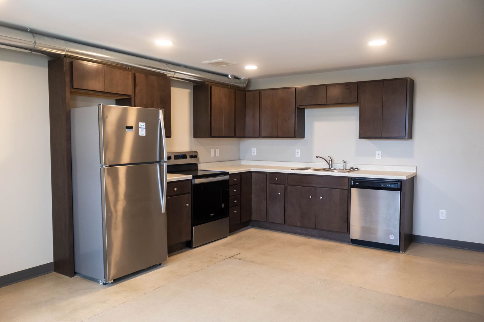 Albert Lea Apartment: 1619 W Main Street