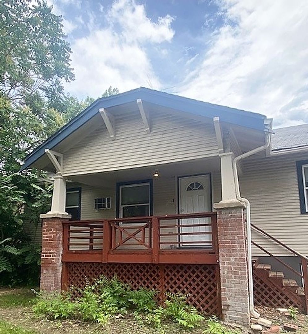 Greeley Apartment: 1920 8th Avenue