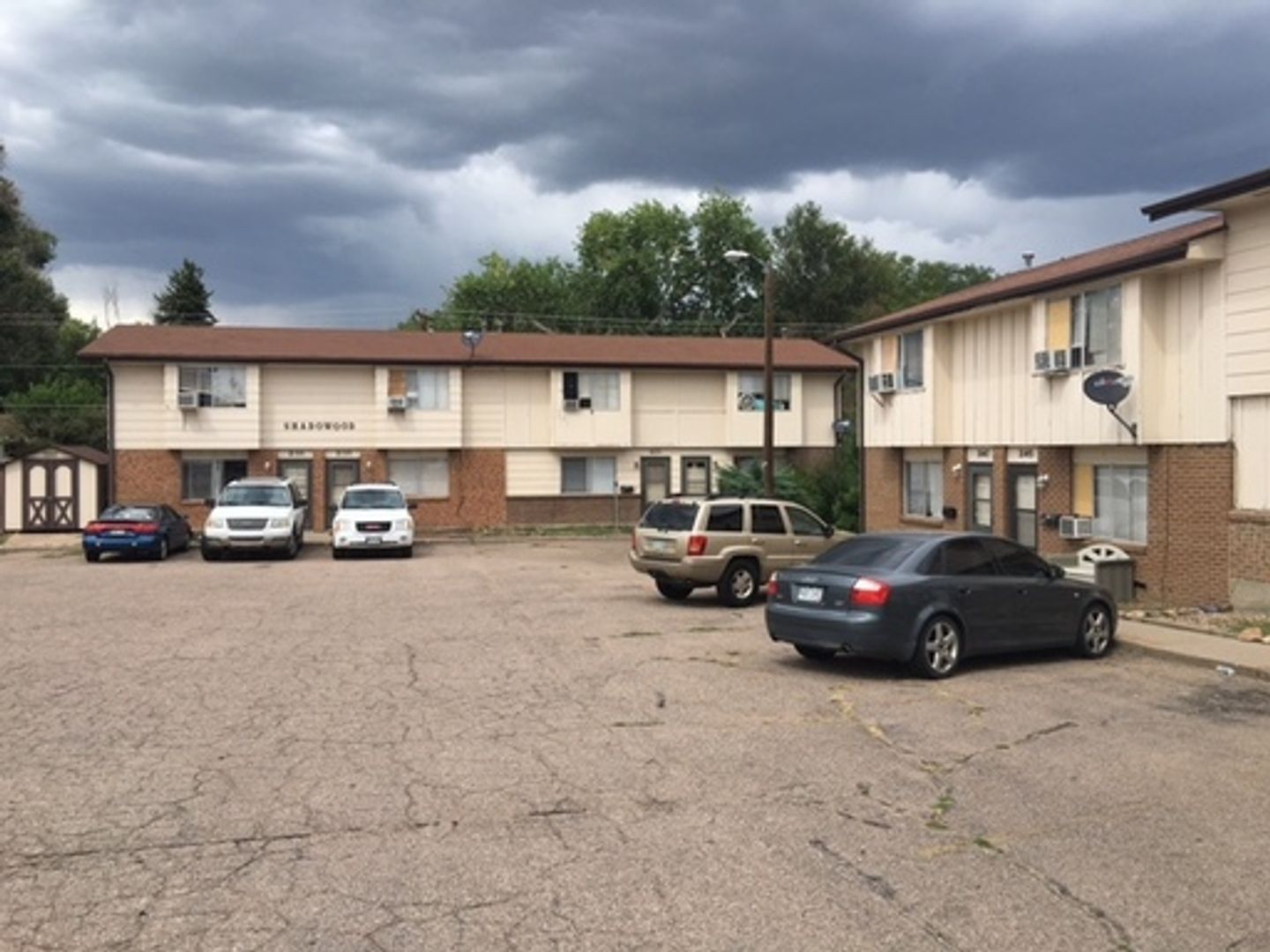 Greeley Apartment: 28th Street