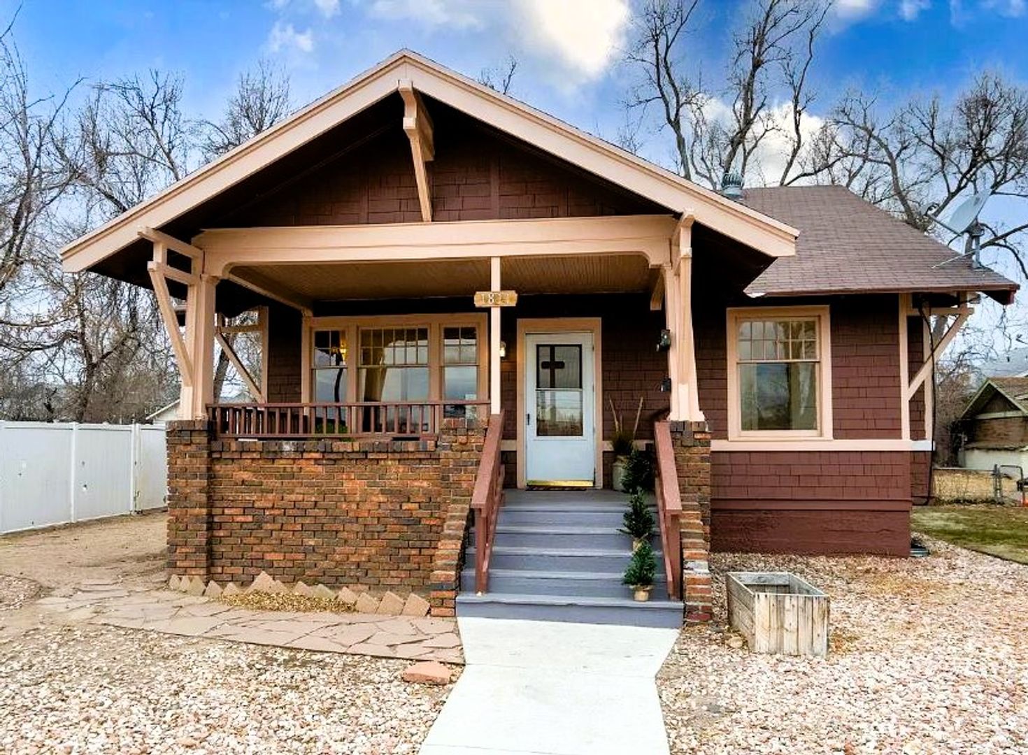Greeley Apartment: 1811 6th Avenue