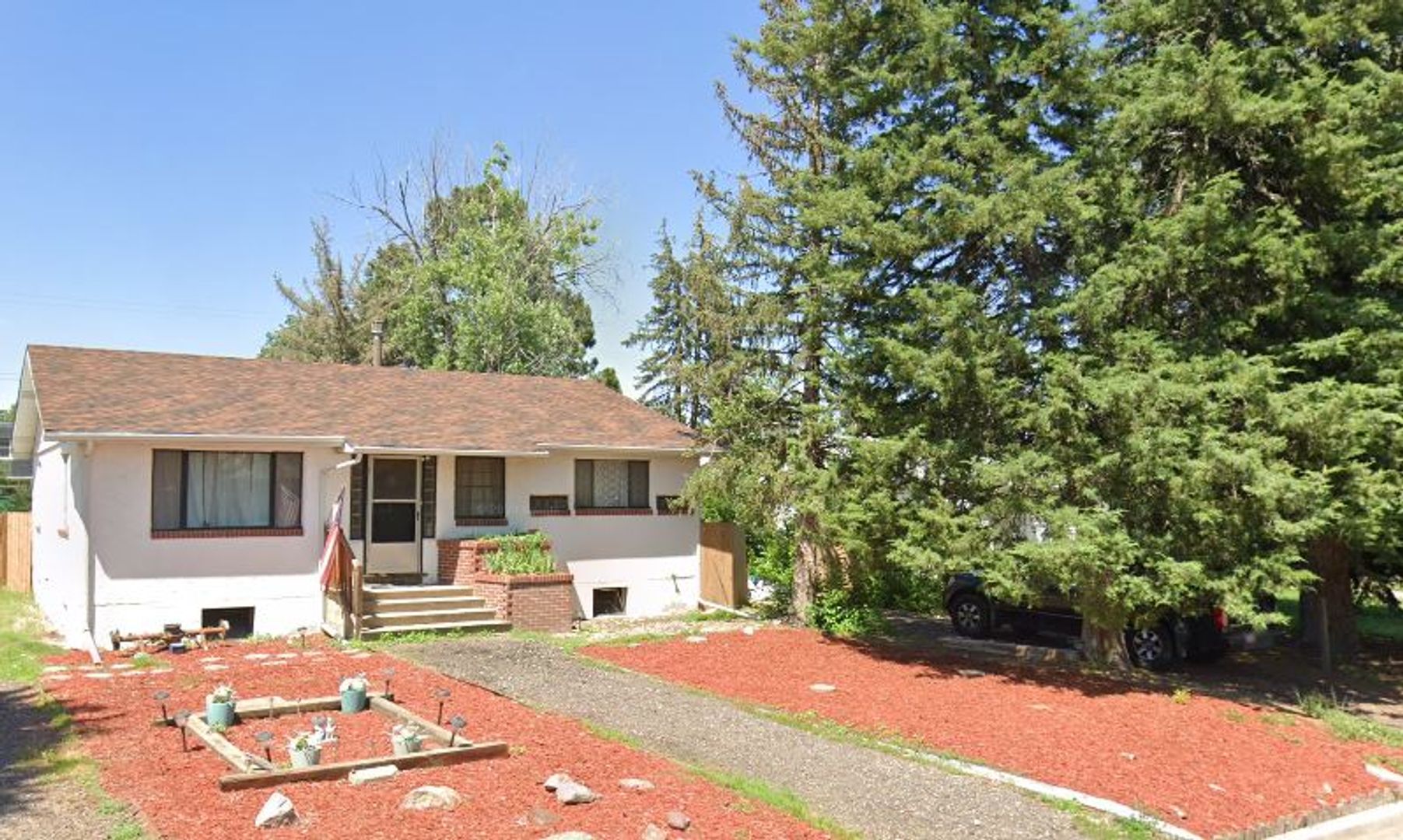 Greeley Apartment: 2117 20th Street Road