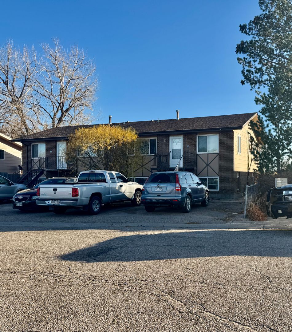 LaSalle Apartment: 306 W. Union Avenue