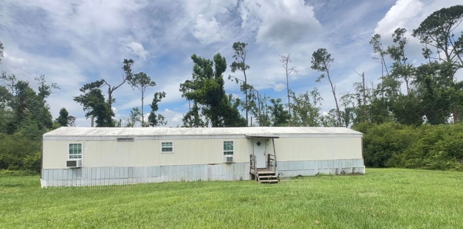 Hazlehurst Apartment: 56 Cook Rd
