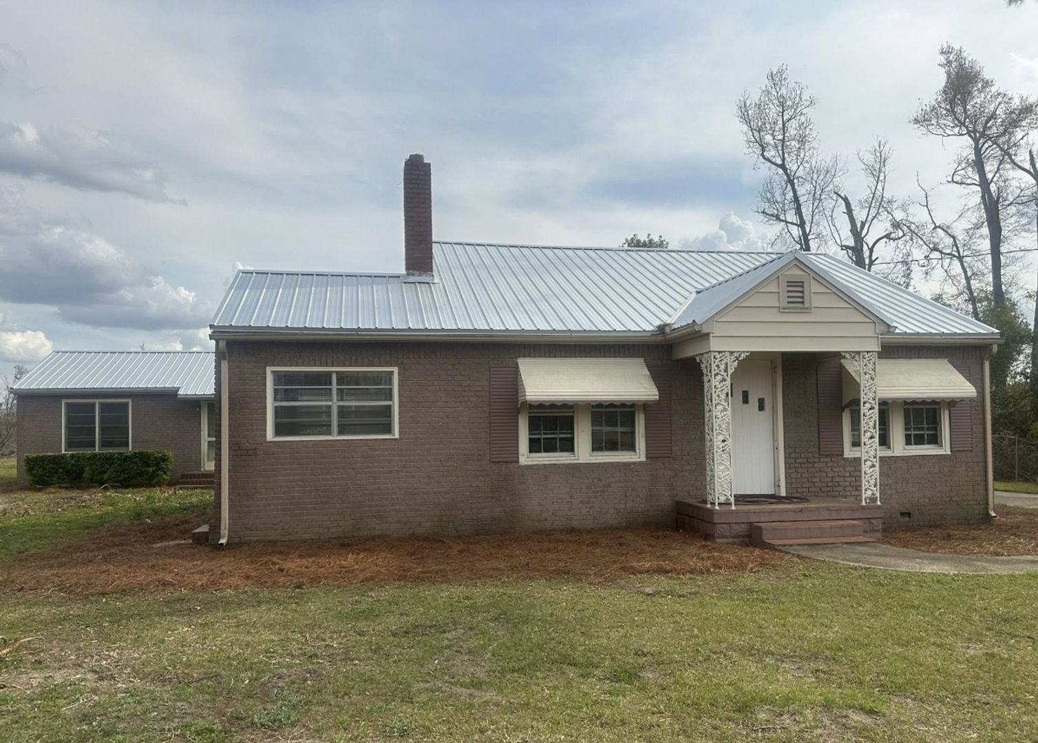 Glenwood House: 65 3 3RD ST