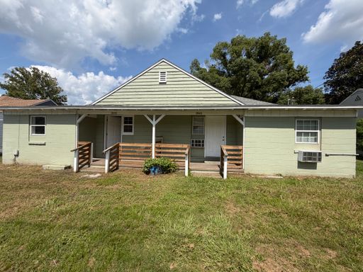 2 bed 1 bath duplex