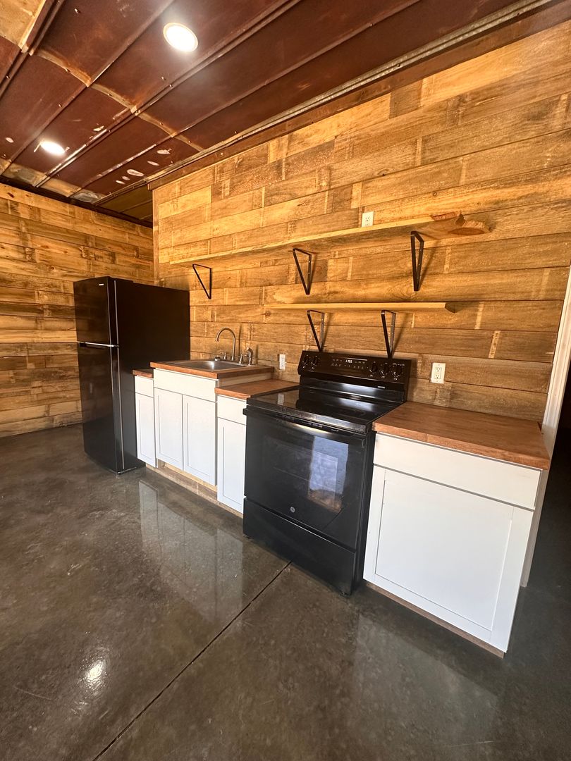 Uvalda Apartment: 2702 State Highway 56