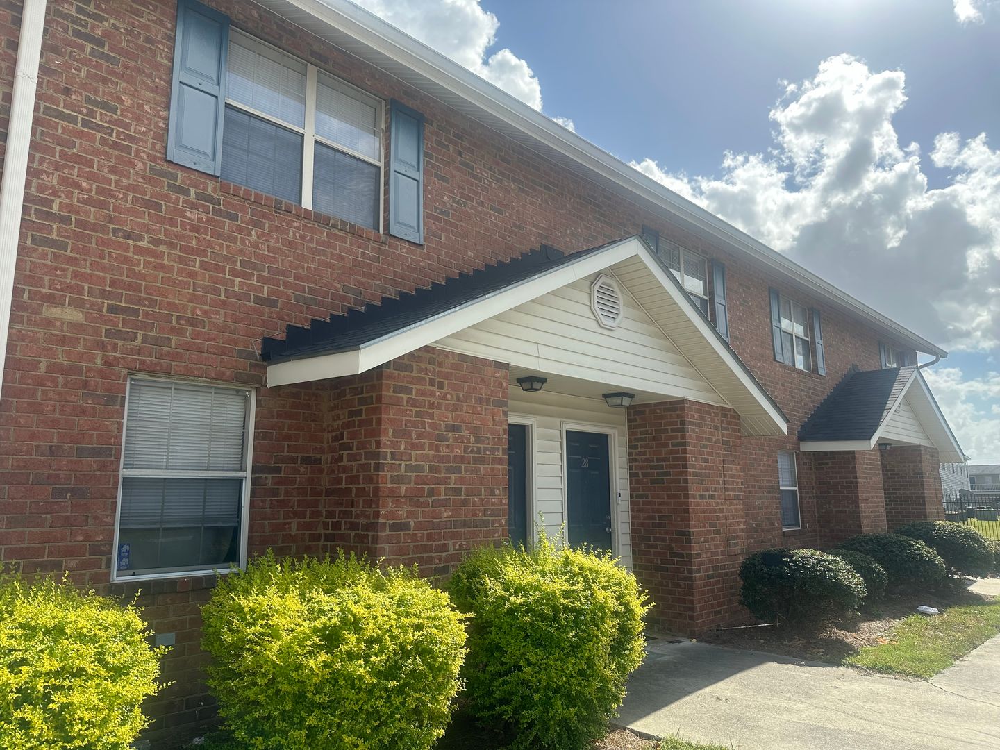 STATESBORO Apartment: 220 LANIER DR