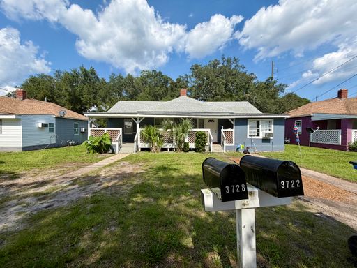 1 Bed/1 Bath Duplex